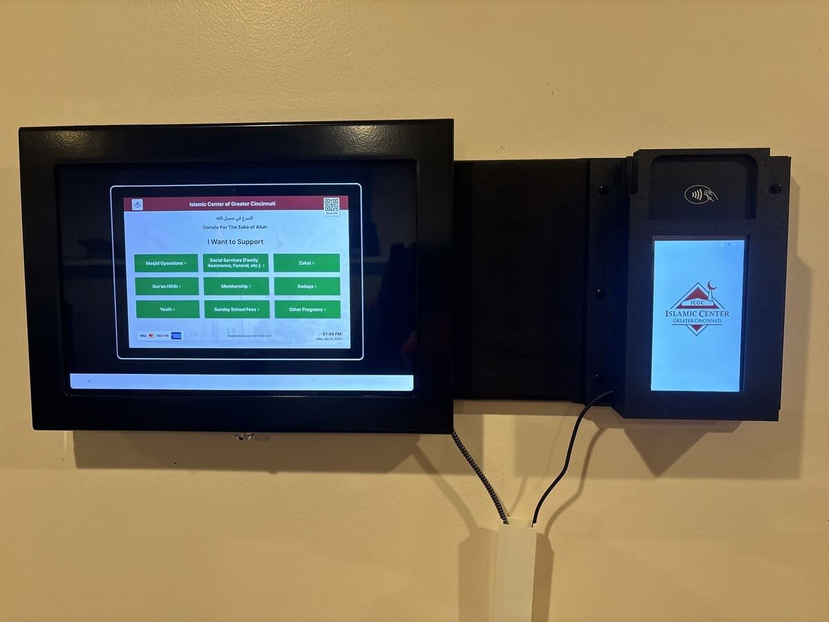 kiosk with handheld stripe terminal